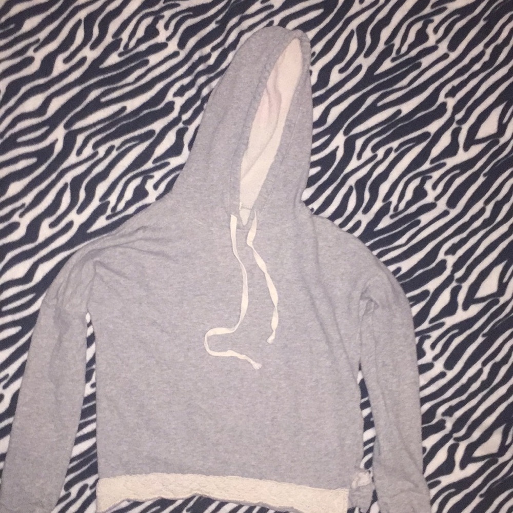 long sleeve shirt/hoodie